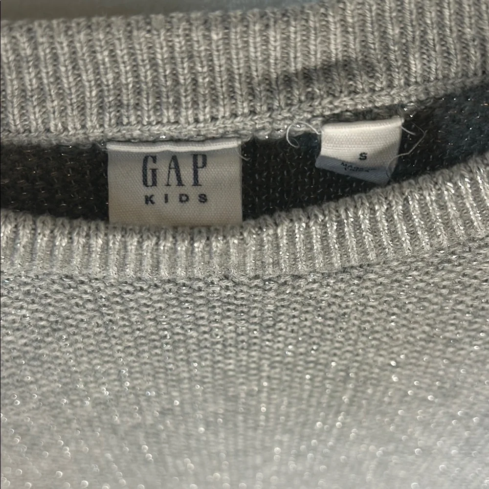 GAP chic silver